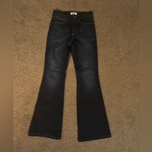 Women's wrangler high rise flare jeans 27/34